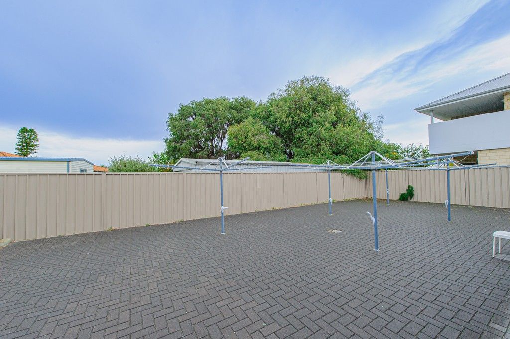 5/38 Lake Street, Rockingham WA 6168, Image 2