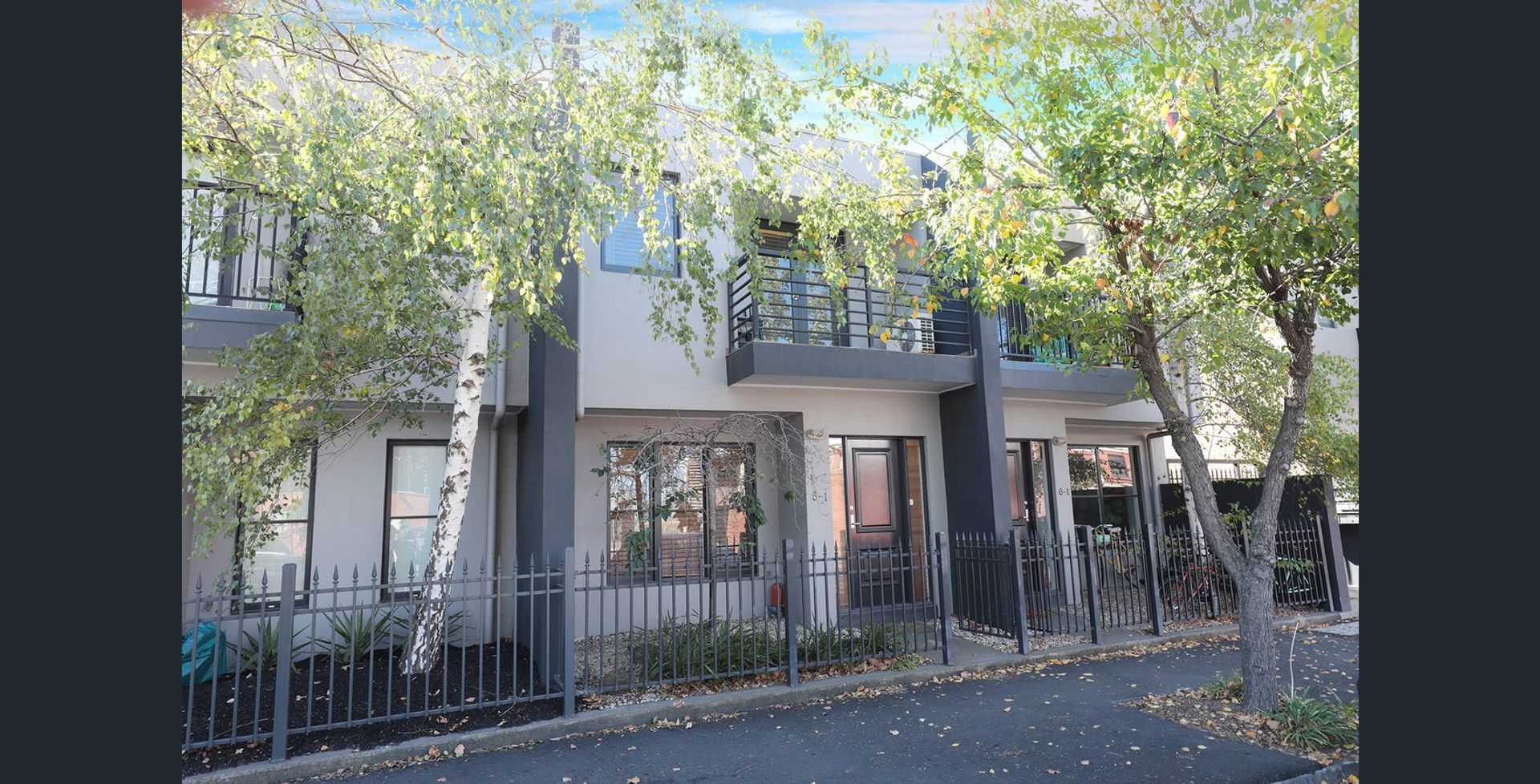 3 bedrooms Townhouse in 5/1 Abbott St ABBOTSFORD VIC, 3067