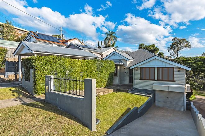 Picture of 37 Bramston Terrace, HERSTON QLD 4006