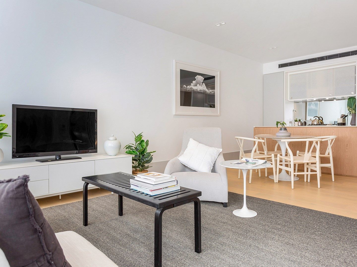 3 bedrooms Apartment / Unit / Flat in B602/5 Hadfields Street ERSKINEVILLE NSW, 2043