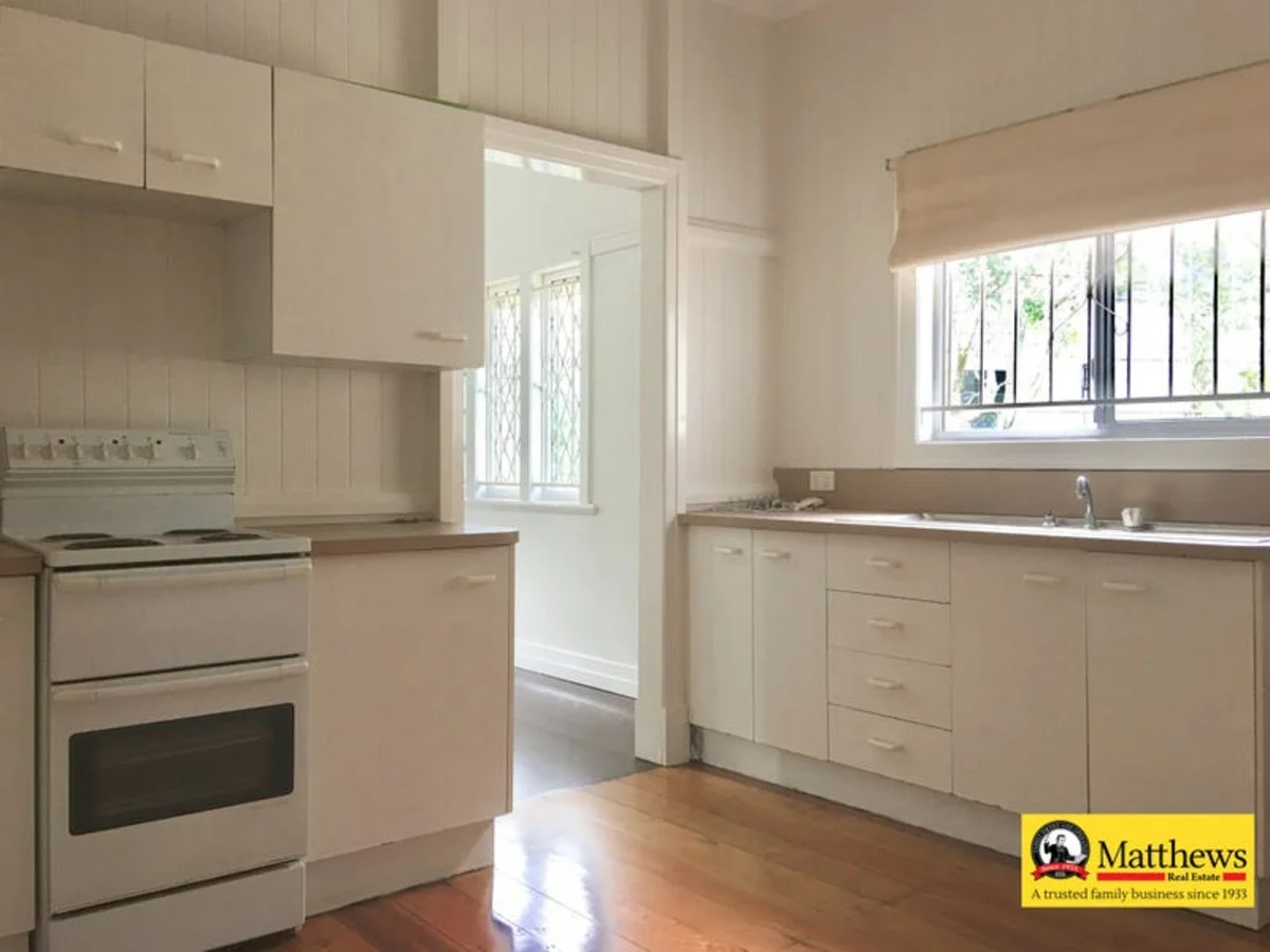 Additional image 6 of 28 Wilbur Street, Holland Park QLD 4121