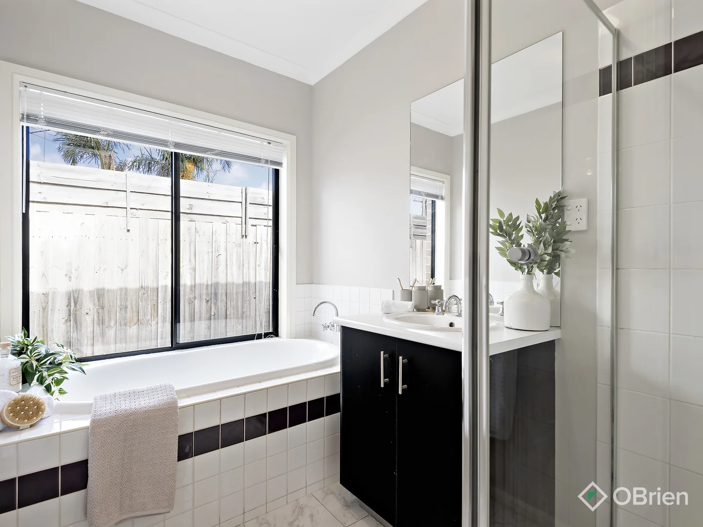 Additional image 5 of 1 Manna Gum Drive, Pakenham VIC 3810