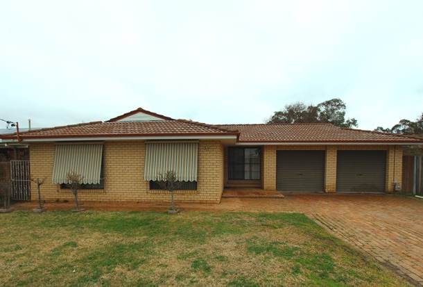 37 Alexander Street, Eglinton NSW 2795