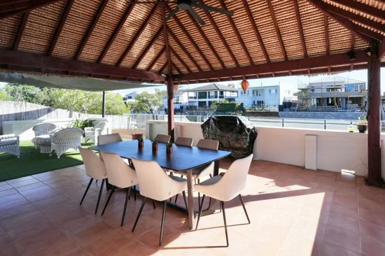 7 Monterey Court, Broadbeach Waters QLD 4218