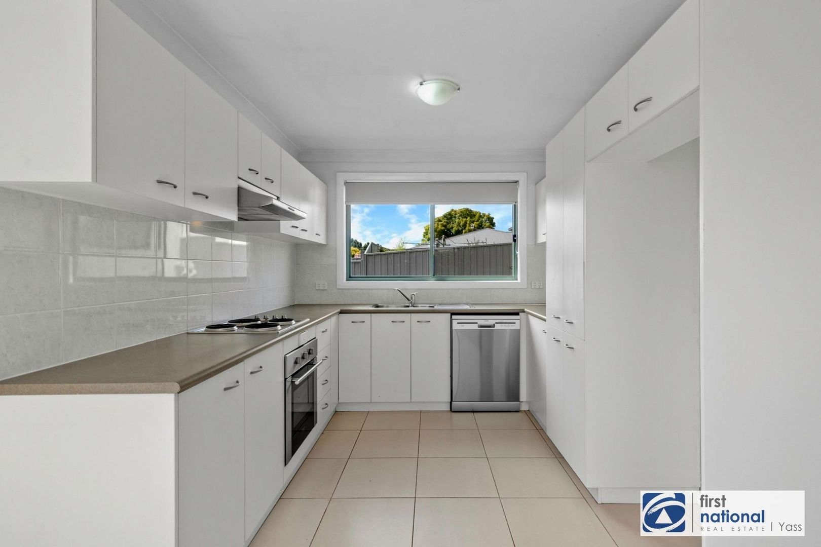 2/37 Dutton Street, Yass NSW 2582, Image 1