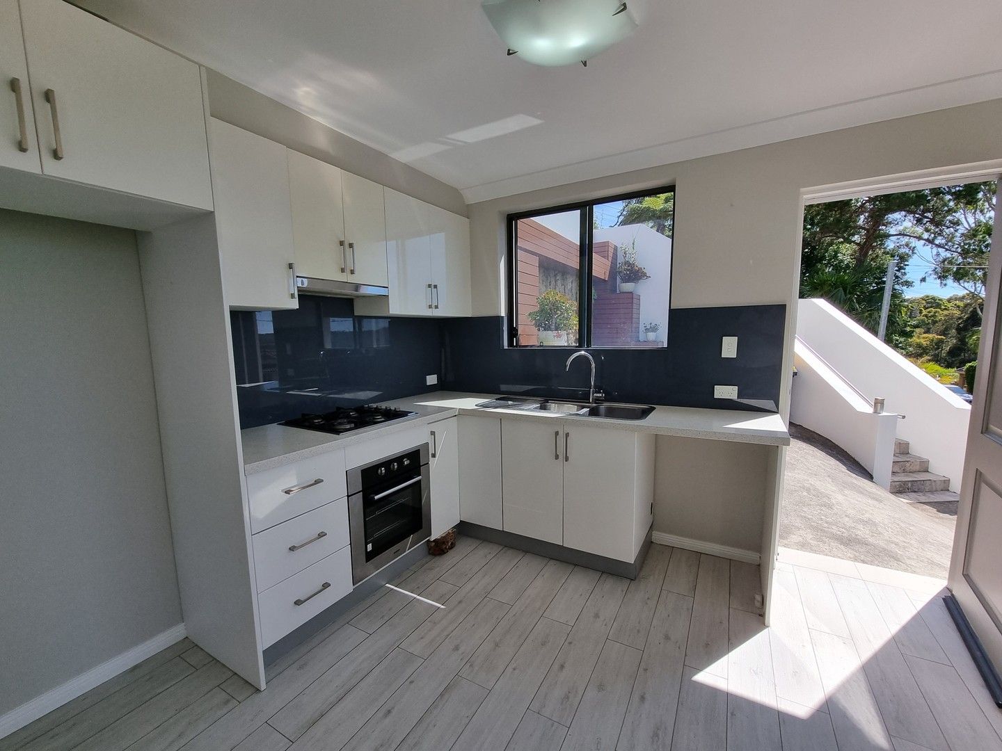 2 bedrooms Apartment / Unit / Flat in 96a The Esplanade FRENCHS FOREST NSW, 2086