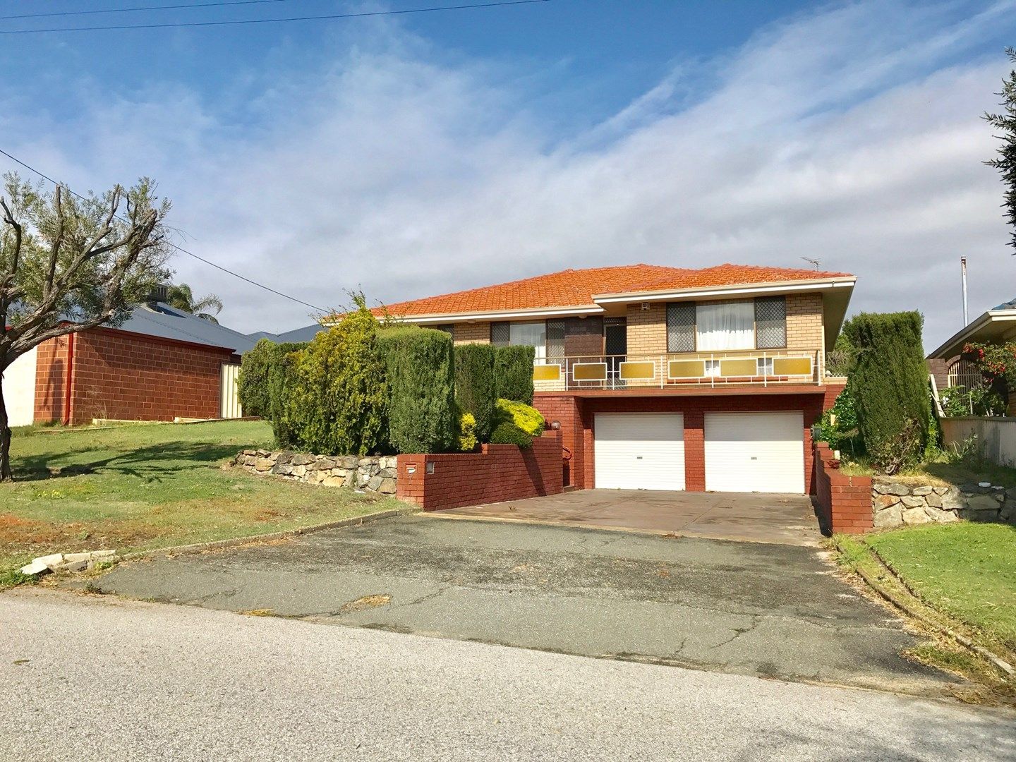 4 bedrooms House in 7 Stonehouse Crescent BENTLEY WA, 6102