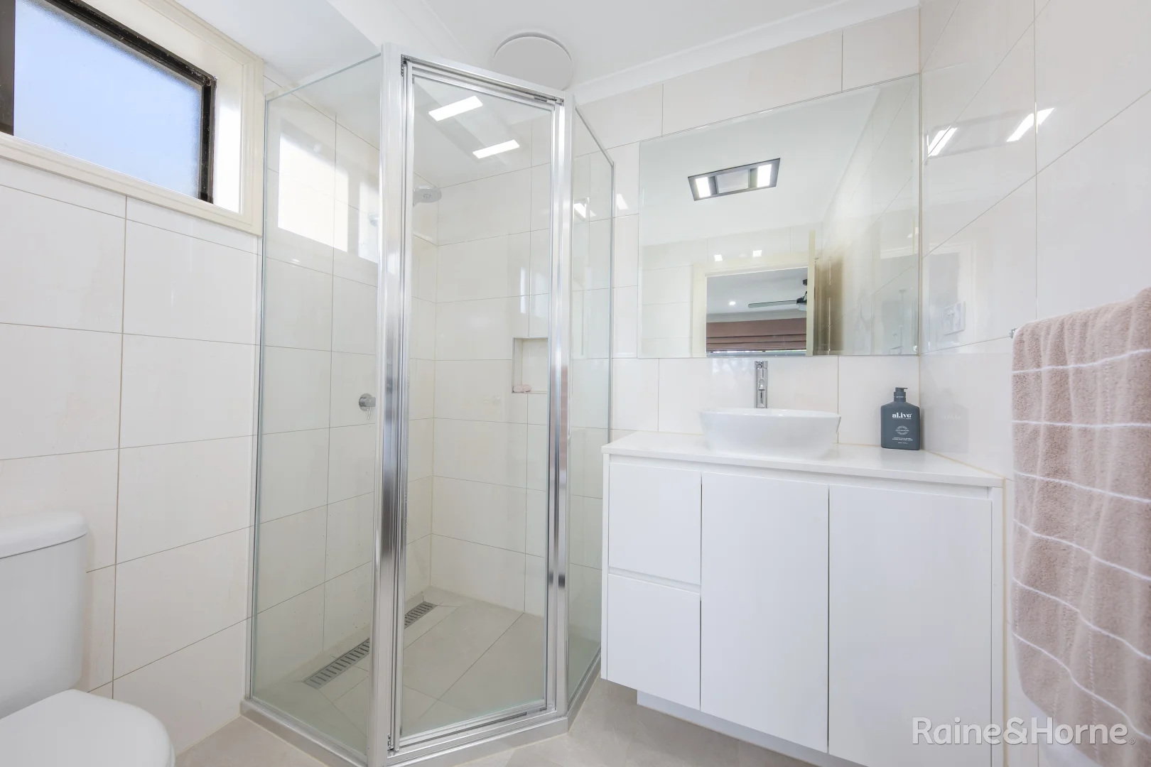 Additional image 8 of 54 Olive Grove, Sunbury VIC 3429