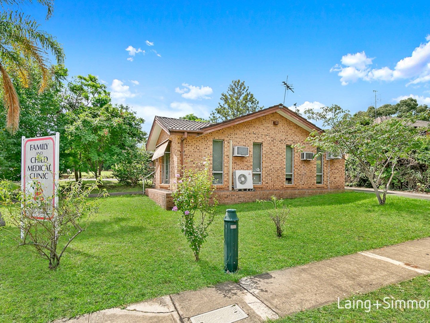 Property Report for 128 James Cook Drive, Kings Langley ...