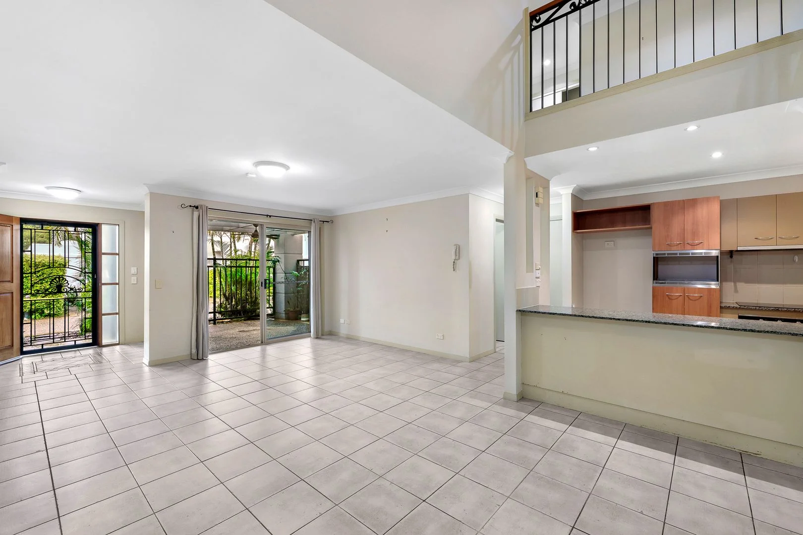 Additional image 8 of 5/24-26 Brighton Parade, Southport QLD 4215