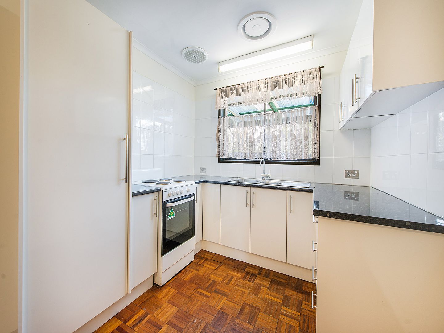 12/22 Somerville Road, Hampton Park VIC 3976, Image 2