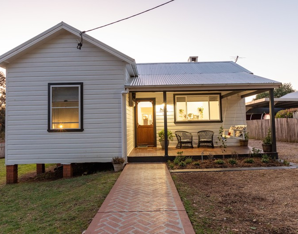 11 Short Street, Aberdeen NSW 2336