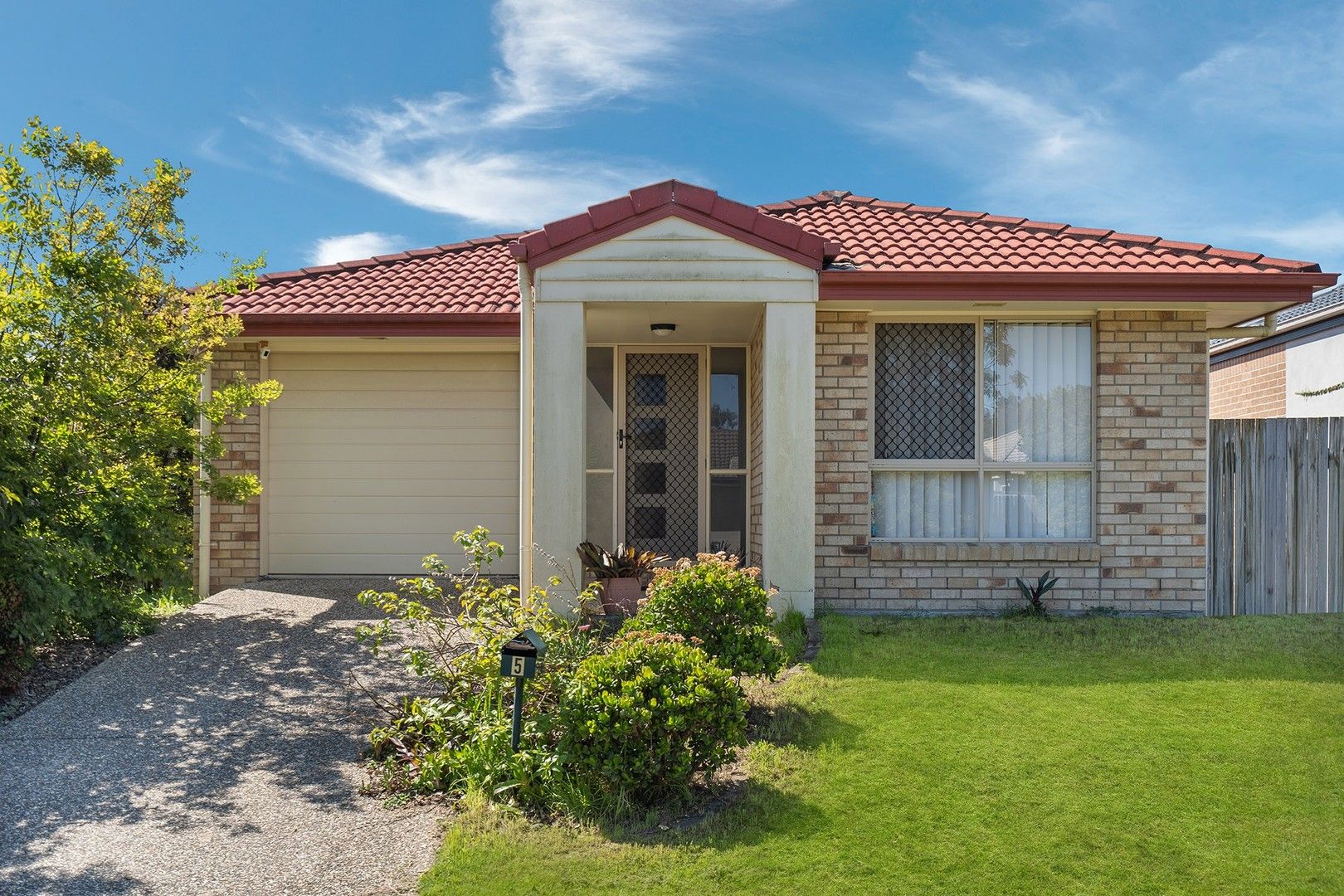 4 bedrooms House in 5 Patsy Crescent REDBANK PLAINS QLD, 4301