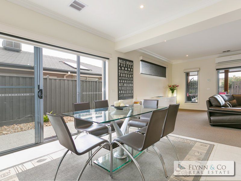 6 Oceanic Drive, Safety Beach VIC 3936, Image 2