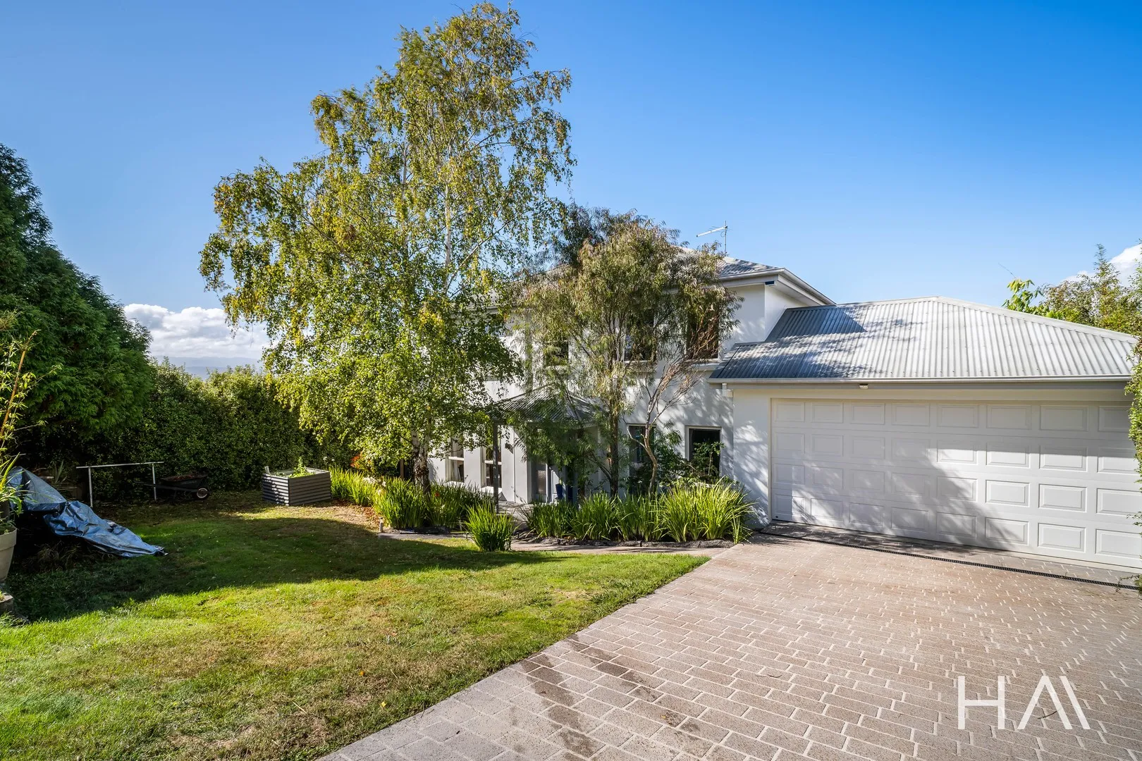 Contemporary Family Living  Views, Nature & Privacy