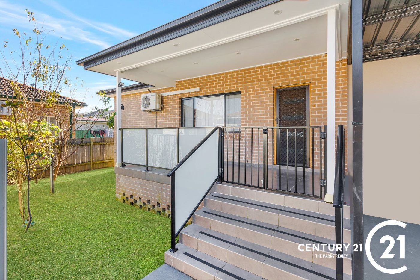 2 bedrooms Apartment / Unit / Flat in 4a Linda Street FAIRFIELD HEIGHTS NSW, 2165