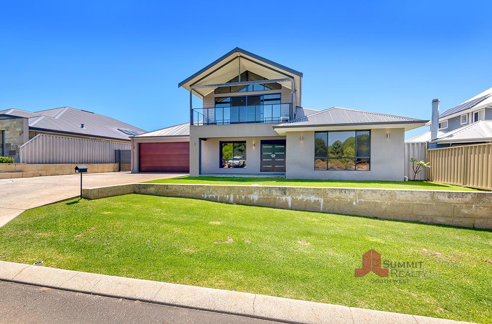 5 bedrooms House in 17 Naroona Drive DALYELLUP WA, 6230