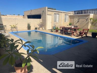 3 bedrooms House in 159 Currie Street WARNBRO WA, 6169