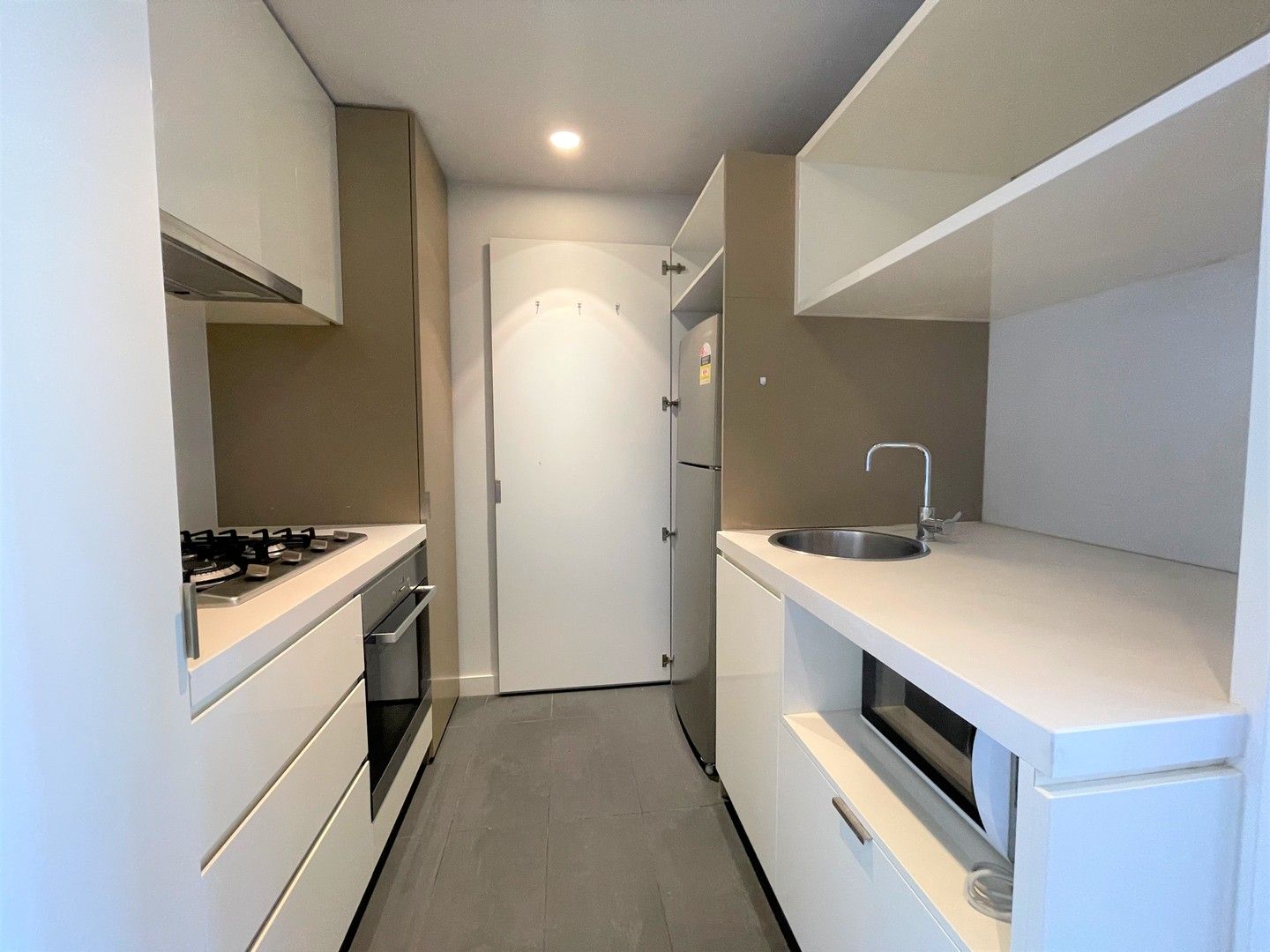 3 bedrooms Apartment / Unit / Flat in 905/33 Mackenzie Street MELBOURNE VIC, 3000