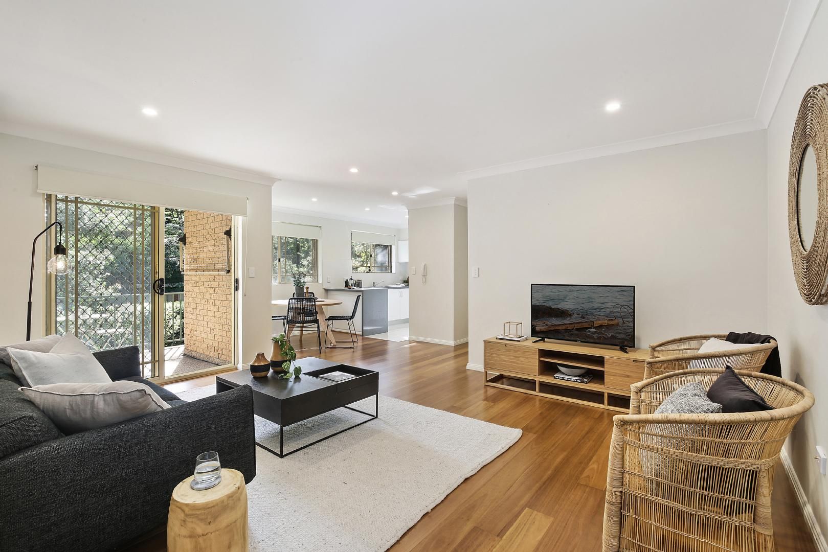 2 bedrooms Apartment / Unit / Flat in 4/85-91 Hampden Road ARTARMON NSW, 2064