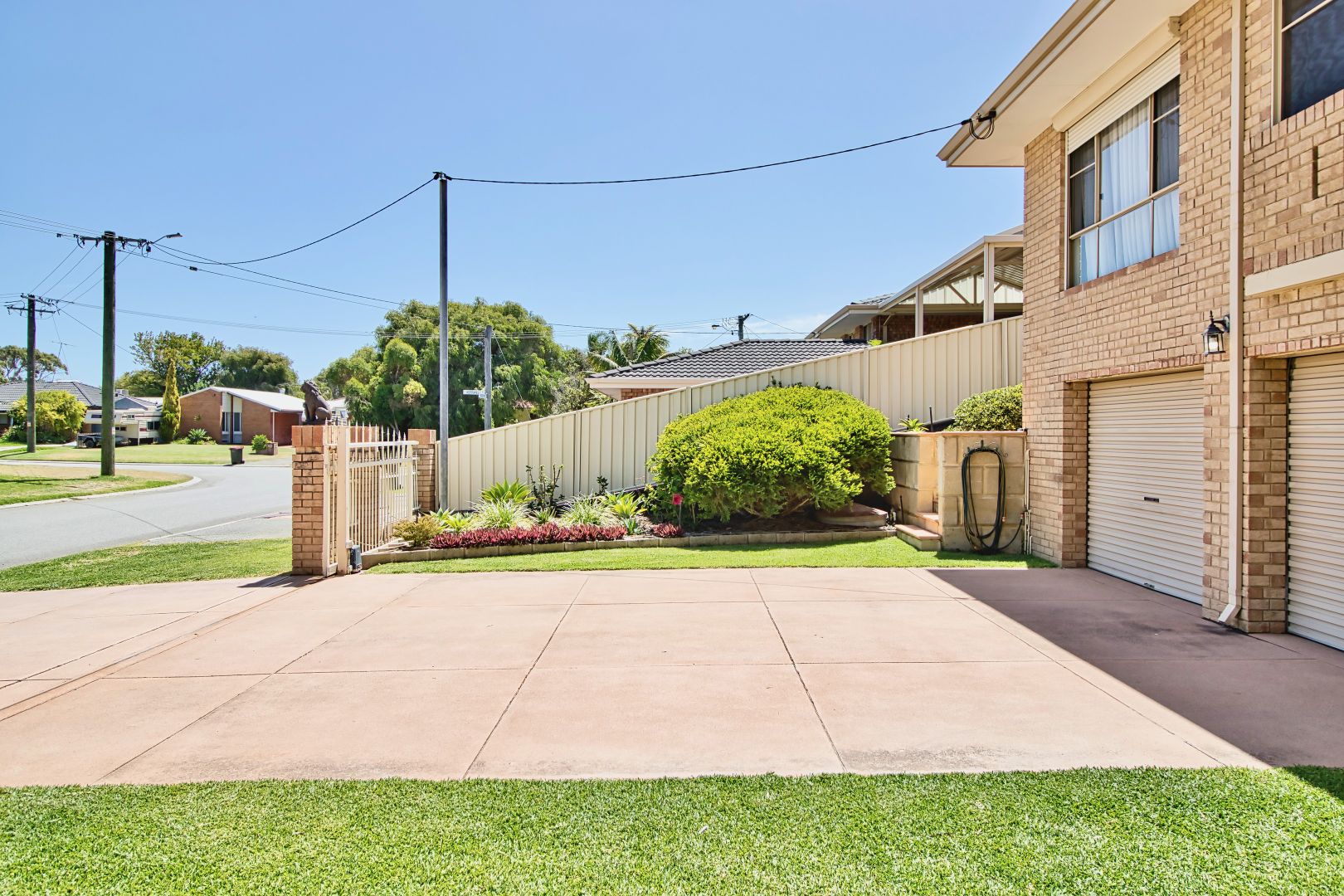 4 Bideford Street, Warnbro WA 6169, Image 2