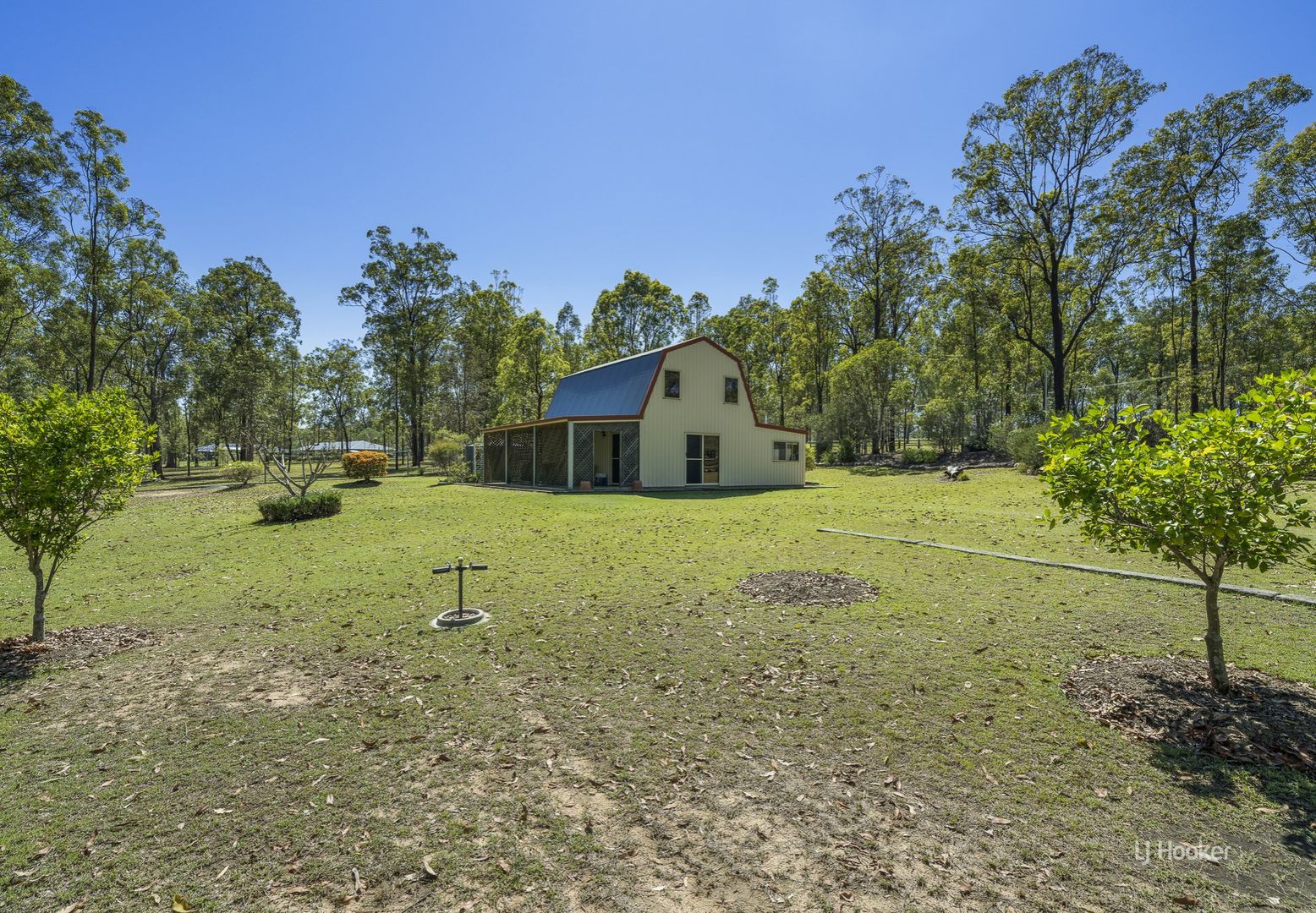 13 Duke Court, Mount Hallen QLD 4312, Image 2