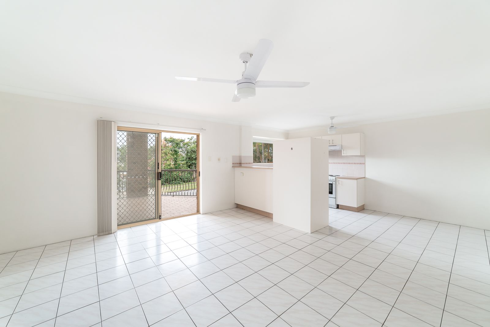 2 11 Tenby Street Mount Gravatt Qld 4122 Apartment For Rent 360 390 Domain