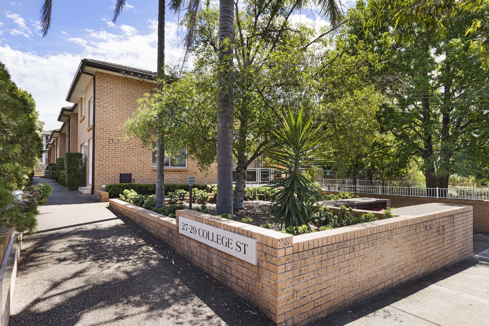 2 bedrooms Apartment / Unit / Flat in 27-29 College Street DRUMMOYNE NSW, 2047