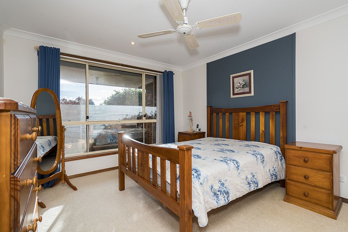 2/51 Flamingo Drive, Cameron Park NSW 2285, Image 2