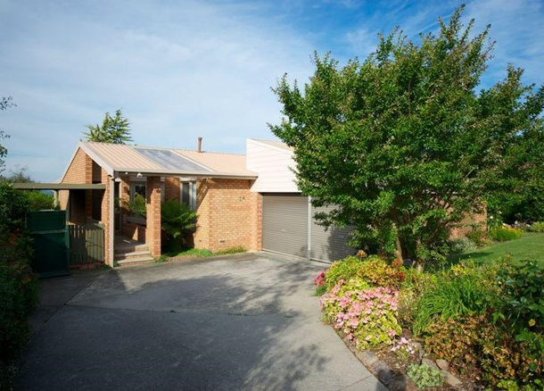 24 Barton Street, West Wodonga VIC 3690