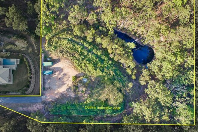 Picture of 185 Winn Road, CASHMERE QLD 4500