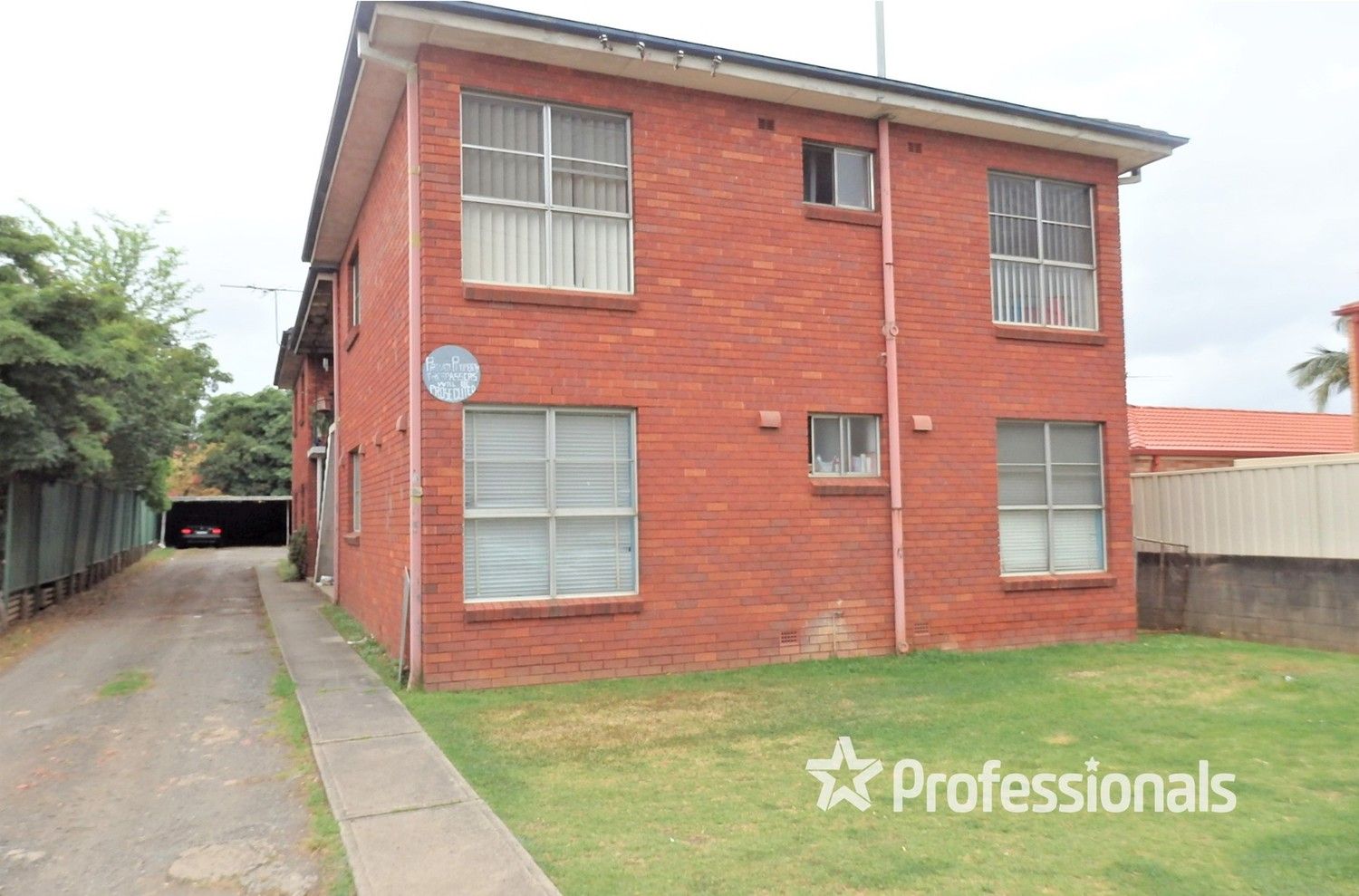 1 bedrooms Apartment / Unit / Flat in 2/8 Christie Street LIVERPOOL NSW, 2170