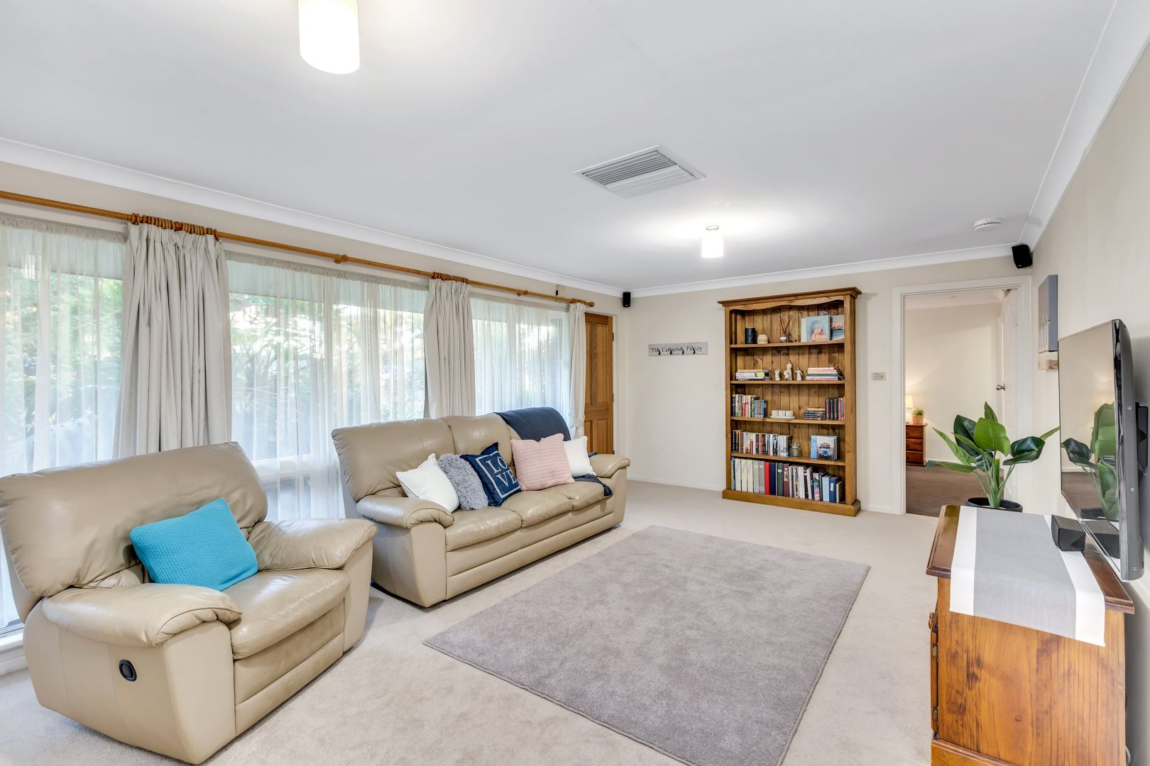 6 Lydia Court, Reynella East SA 5161, Image 2