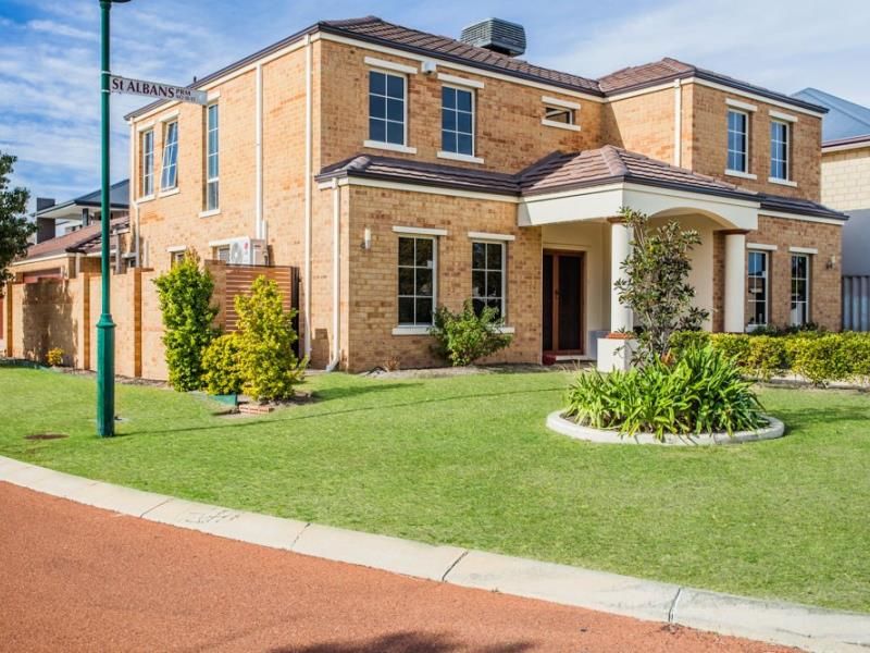 Canning Vale WA 6155 4 beds house for Sale, 888,000 2015904748