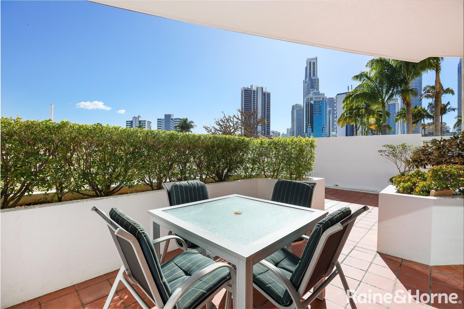 1 bedrooms Apartment / Unit / Flat in 4/12 Paradise Island SURFERS PARADISE QLD, 4217