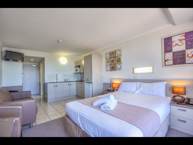 402/4 Adelaide Street, Yeppoon QLD 4703, Image 2