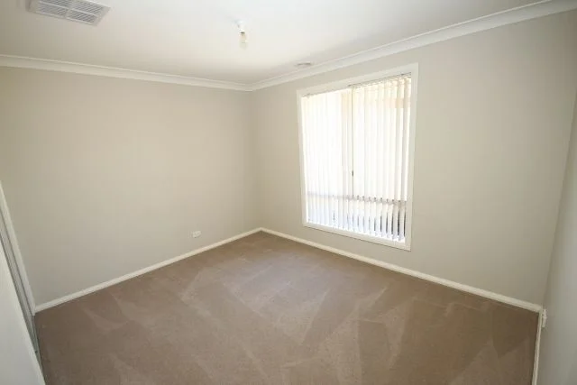 Additional image 5 of 1/4 Quandong Place, Forest Hill NSW 2651