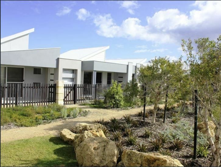 3 bedrooms House in 8 Soft Lane ALKIMOS WA, 6038