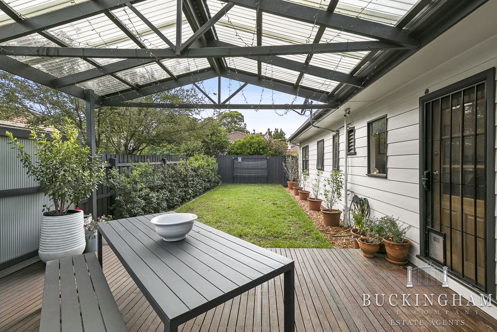 29 Santon Street, Greensborough VIC 3088, Image 2