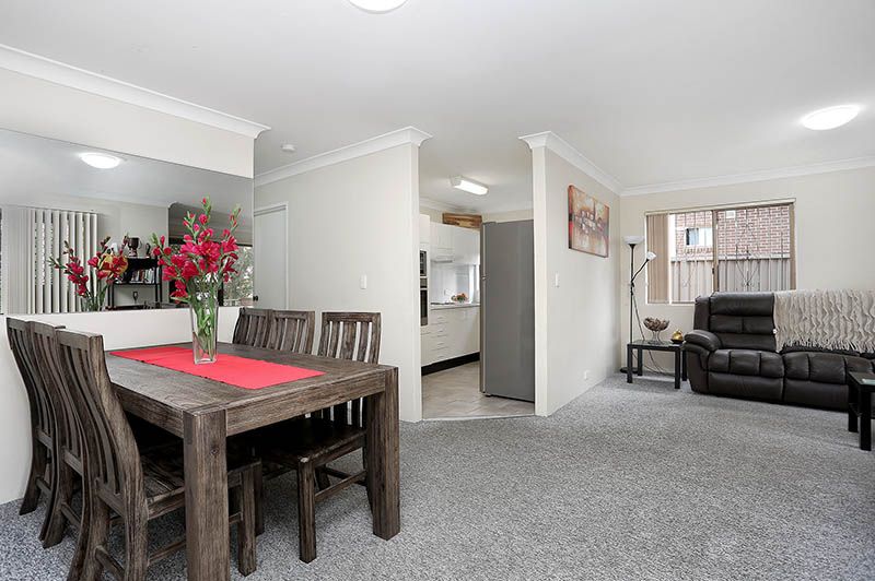 9/5 Hayburn Avenue, Rockdale NSW 2216, Image 1