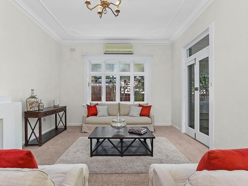 11 Hazelbank Road, WOLLSTONECRAFT NSW 2065, Image 1