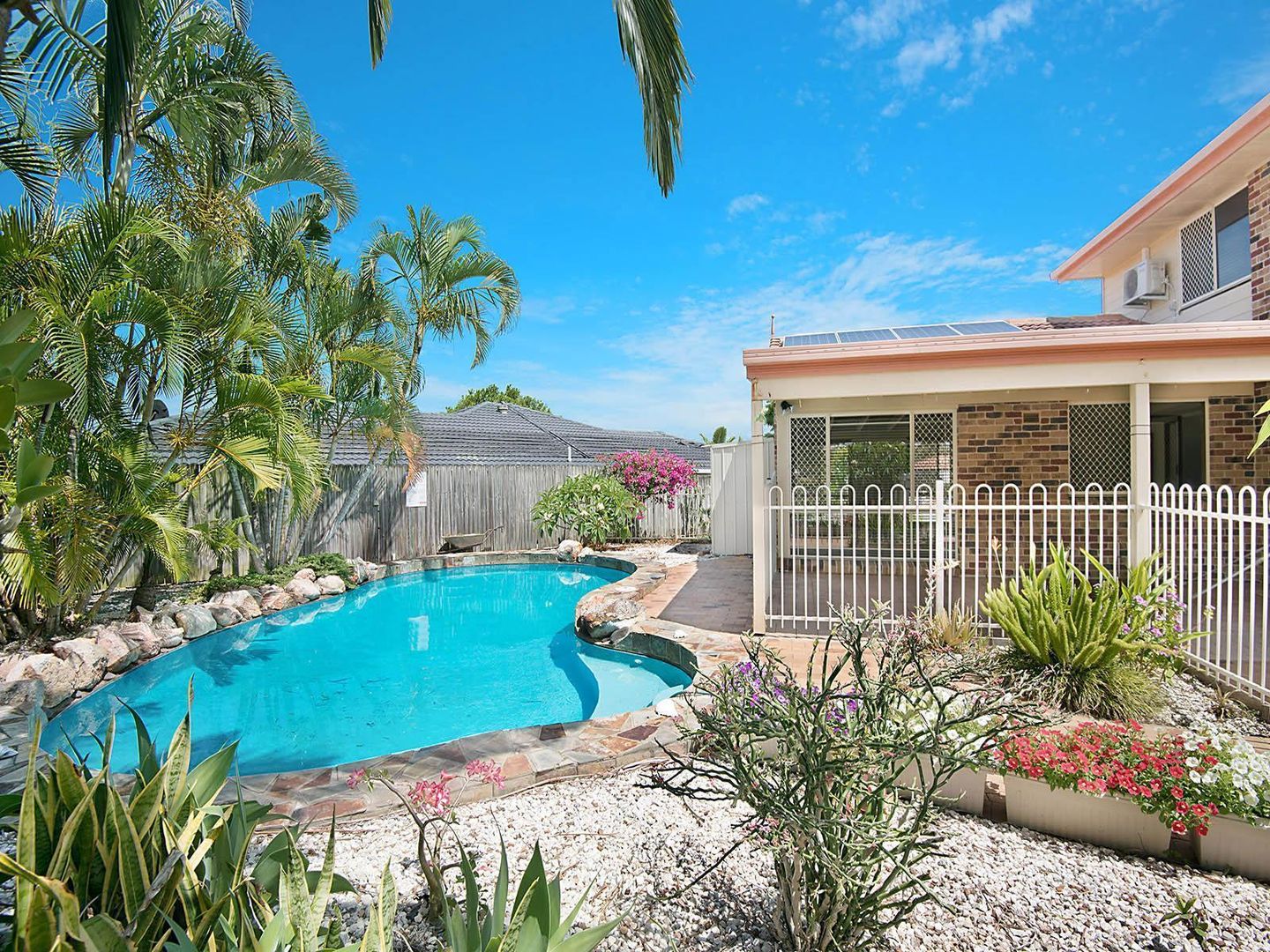 9 Vantage Close, Belmont QLD 4153