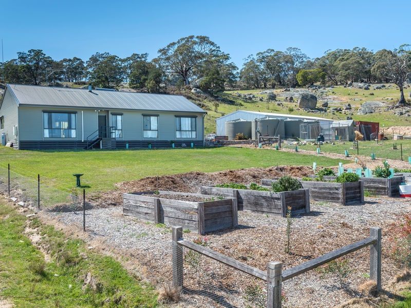 705 Mission Hill Rd, Baynton VIC 3444, Image 2