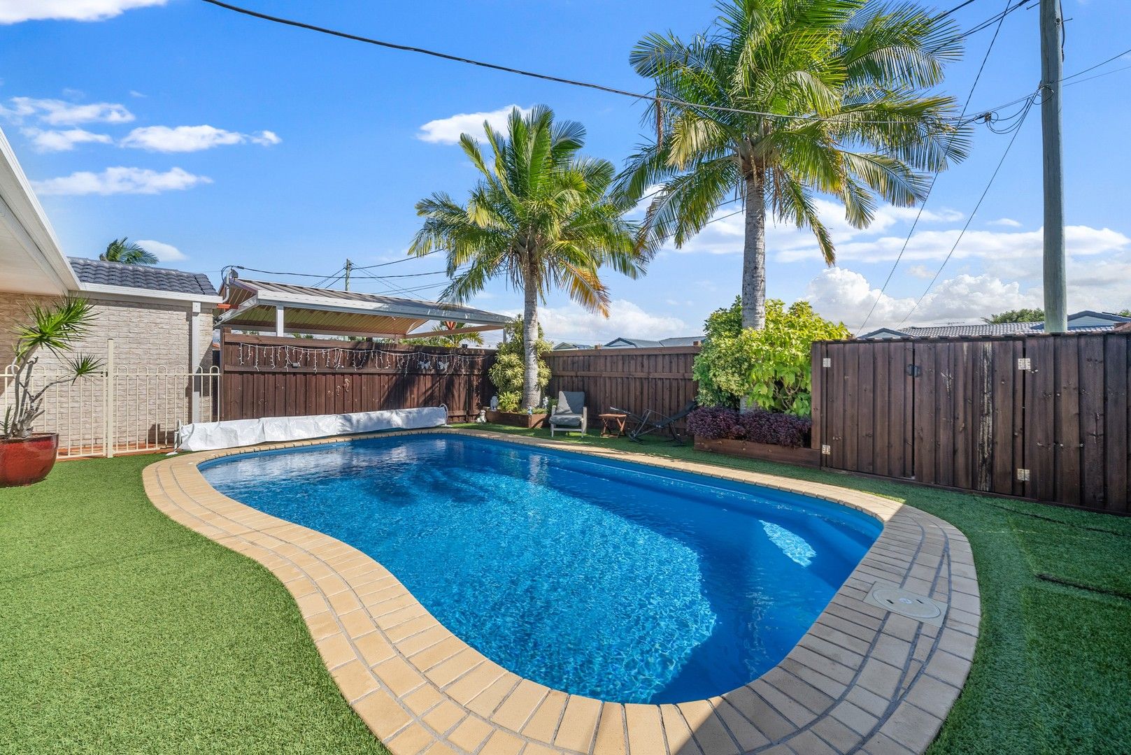 4 bedrooms House in 24 Benson Street SCARBOROUGH QLD, 4020