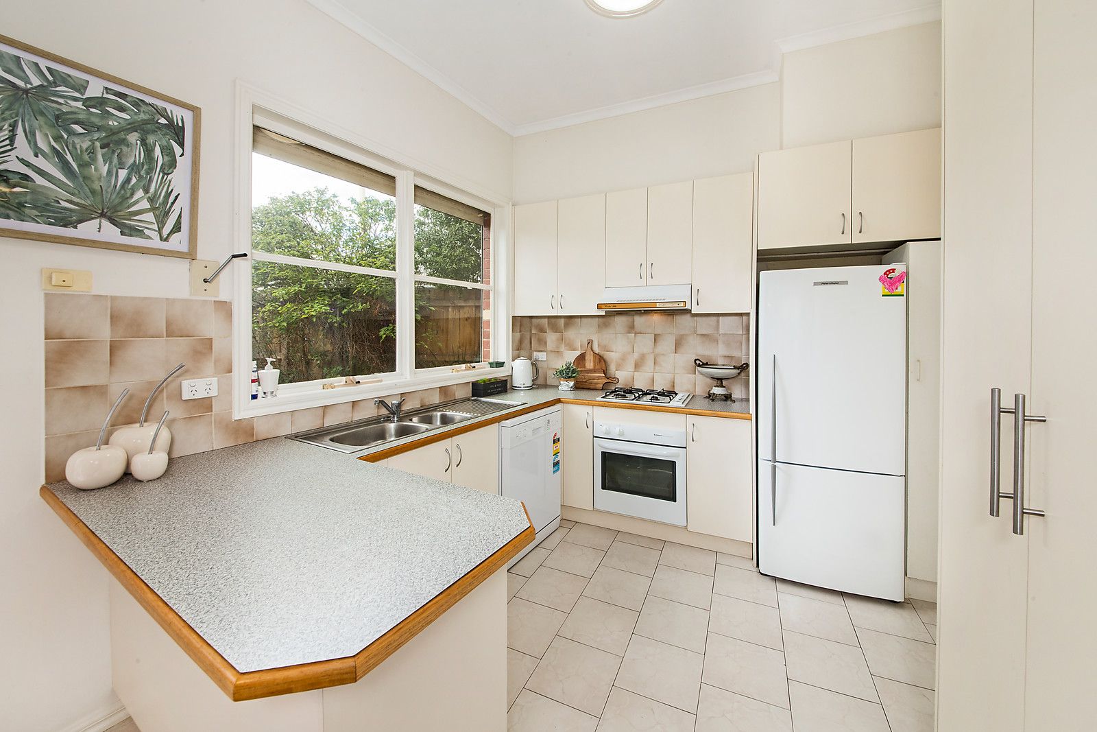 8a Leamington Crescent, Caulfield East VIC 3145, Image 2