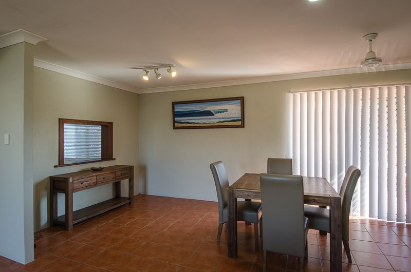 6 Hackett Court, Campwin Beach QLD 4737, Image 2