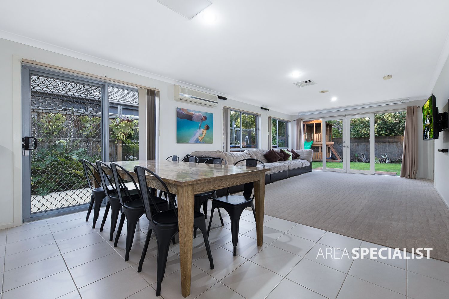 32 Westbury Way, Lyndhurst VIC 3975, Image 2