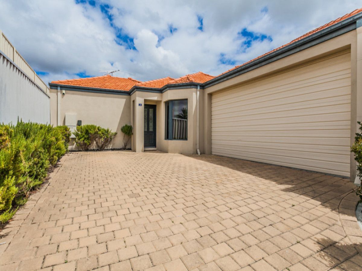 3 bedrooms Villa in 29C Montrose Way NOLLAMARA WA, 6061