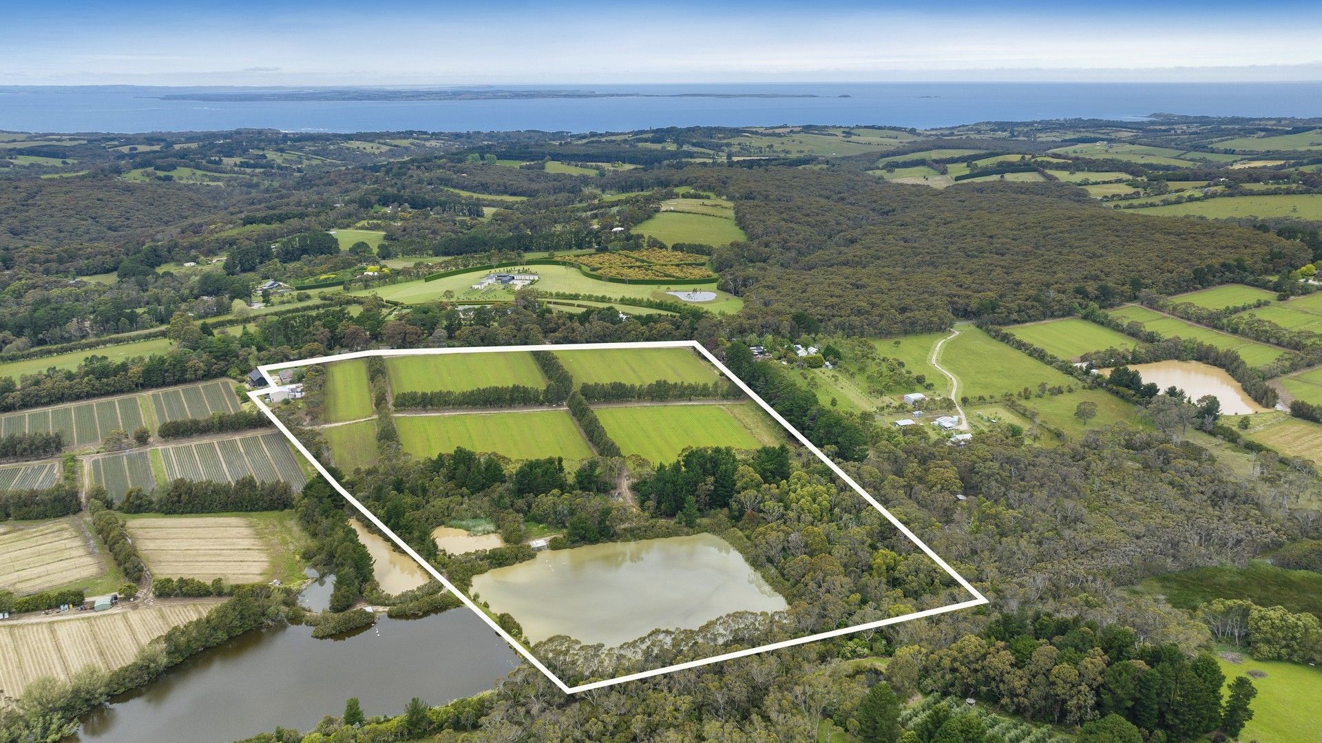 3 bedrooms House in 1438 Mornington Flinders Road MAIN RIDGE VIC, 3928