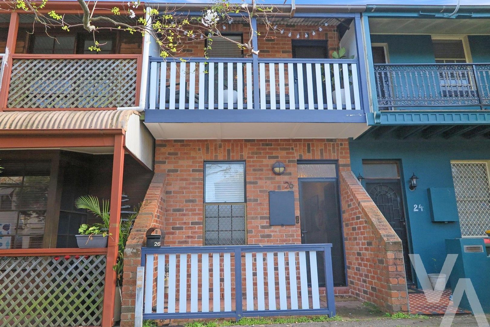 2 bedrooms Terrace in 26 Corlette Street COOKS HILL NSW, 2300
